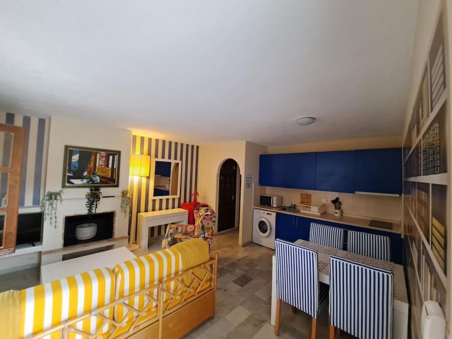 Apartment Shore 4 Persons 2 Pools And 200 M